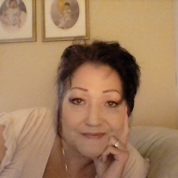 Meet your Posher, Deborah - Picture 7 of 10